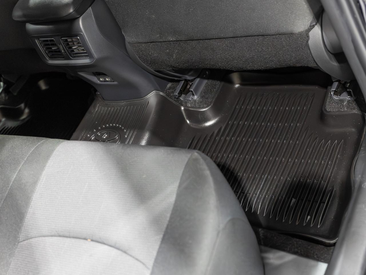 2025 Toyota RAV4 XLE AWD Cranberry PA