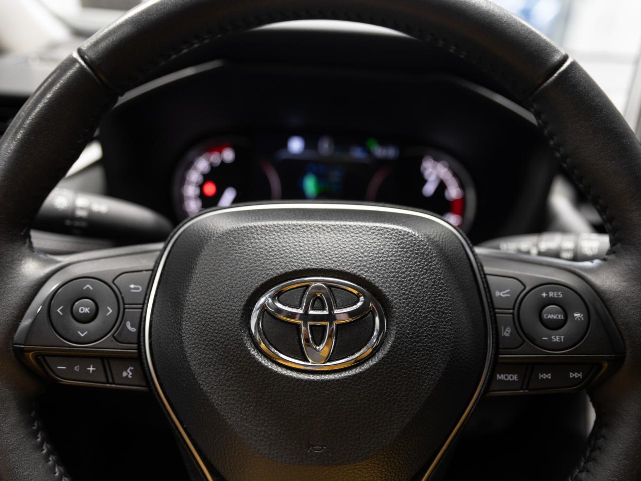 2025 Toyota RAV4 XLE AWD Cranberry PA