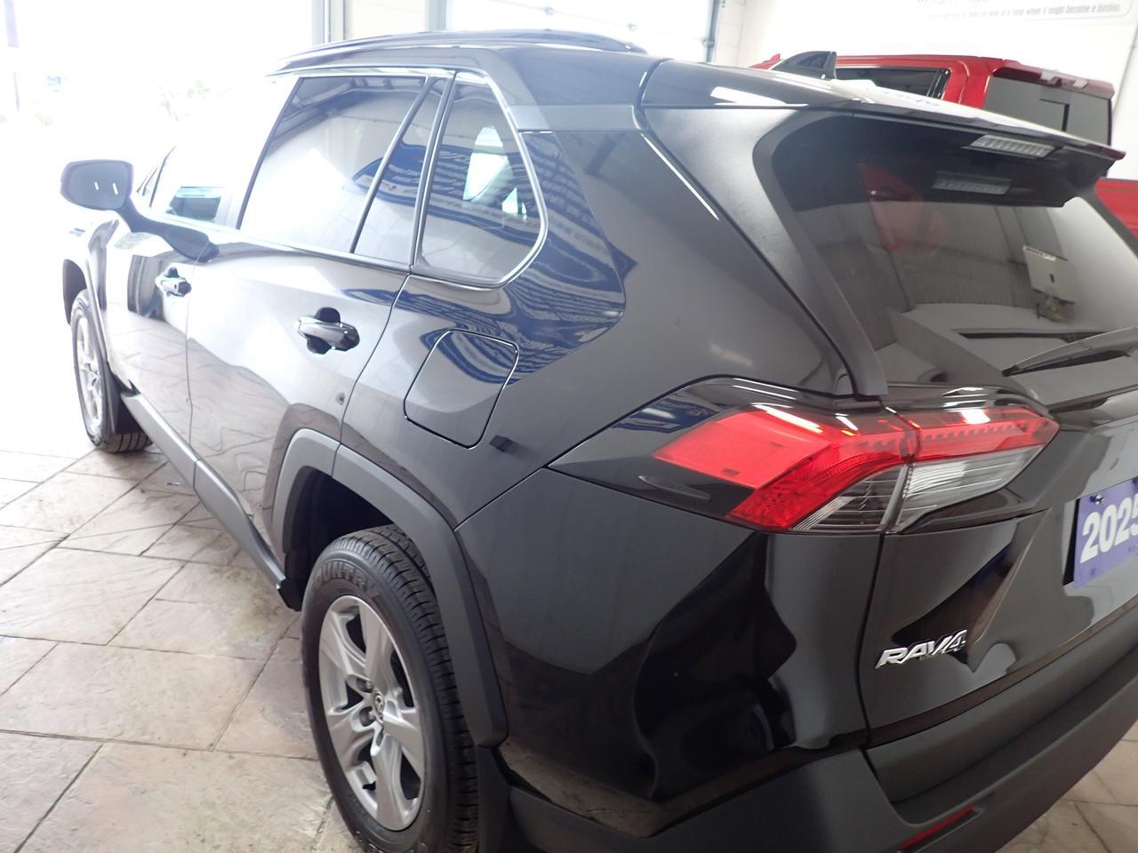 2025 Toyota RAV4 XLE AWD SUNROOF Listowel ON
