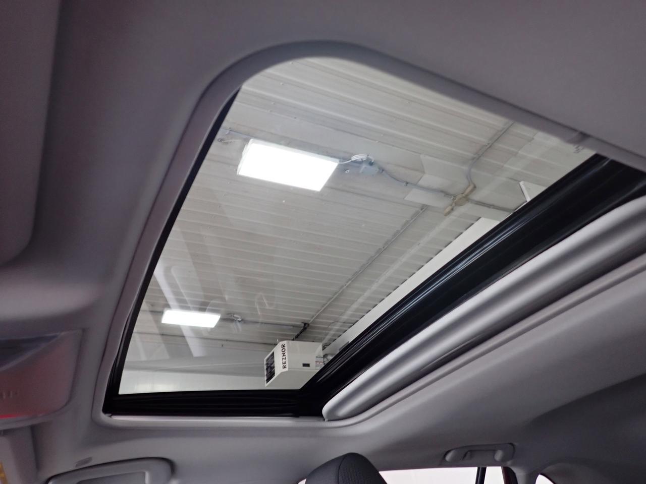 2025 Toyota RAV4 XLE AWD SUNROOF Listowel ON