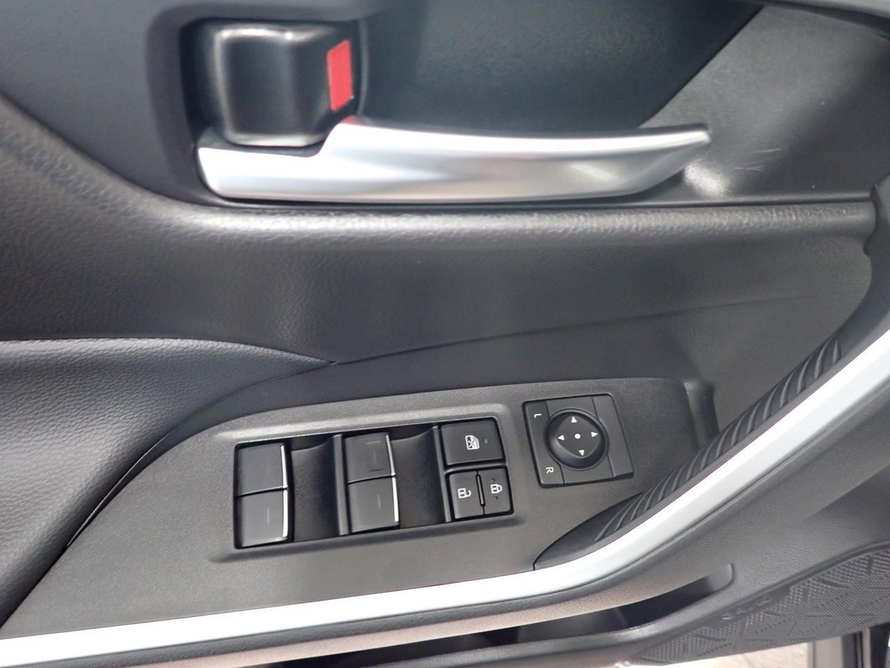 2025 Toyota RAV4 XLE AWD SUNROOF Listowel ON