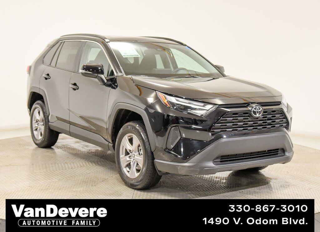 Used 2025 Toyota RAV4 XLE AWD