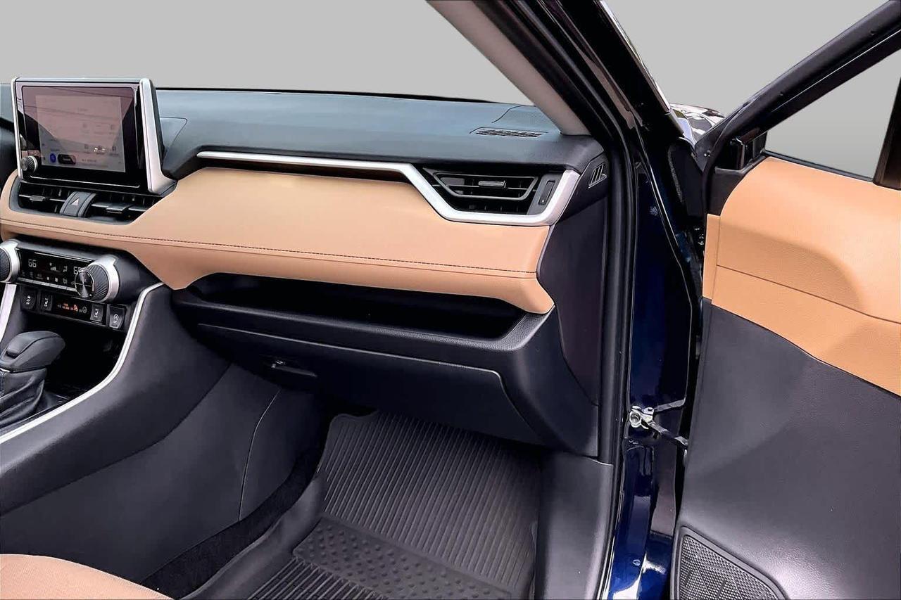 2025 Toyota RAV4 XLE Folsom CA