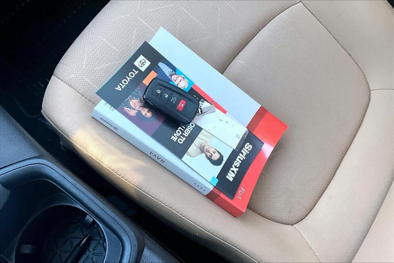 2025 Toyota RAV4 XLE Folsom CA