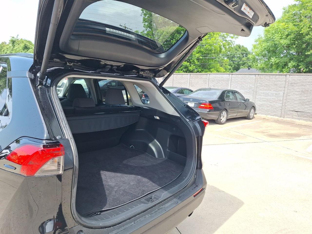 2025 Toyota RAV4 XLE Hurst TX