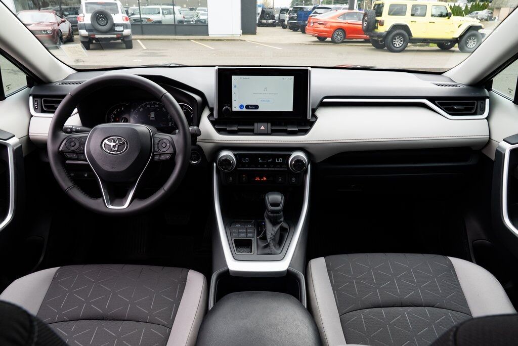 2025 Toyota RAV4 XLE Milwaukie OR
