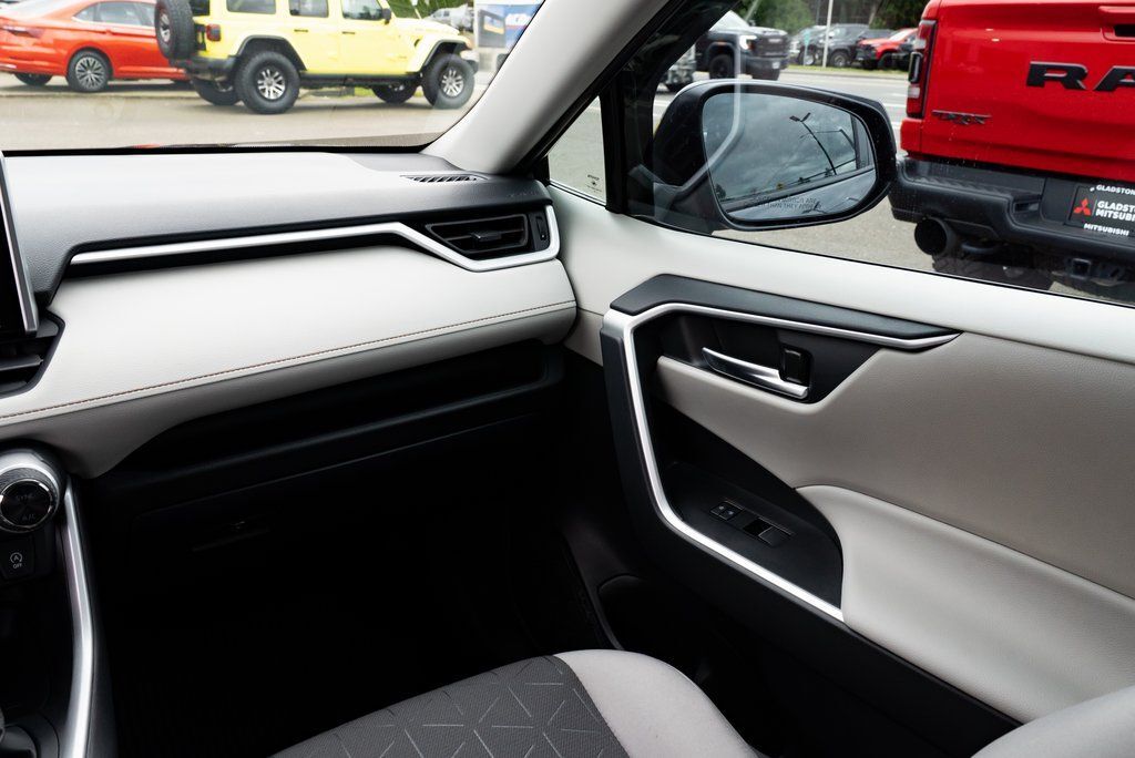 2025 Toyota RAV4 XLE Milwaukie OR
