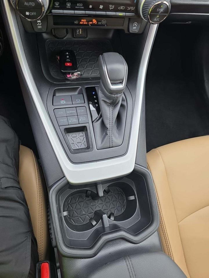 2025 Toyota RAV4 XLE Premium Knoxville TN