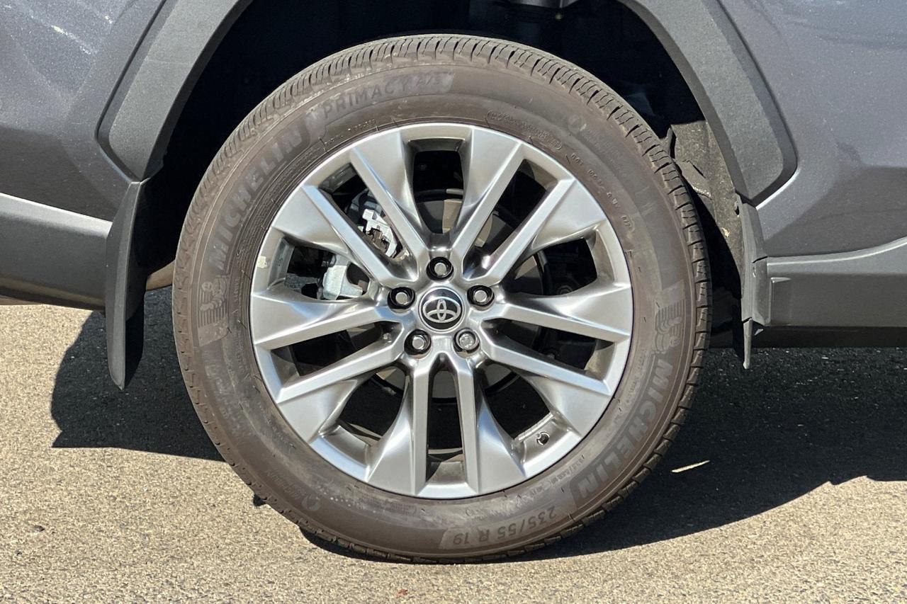 2025 Toyota RAV4 XLE Premium Roseville CA