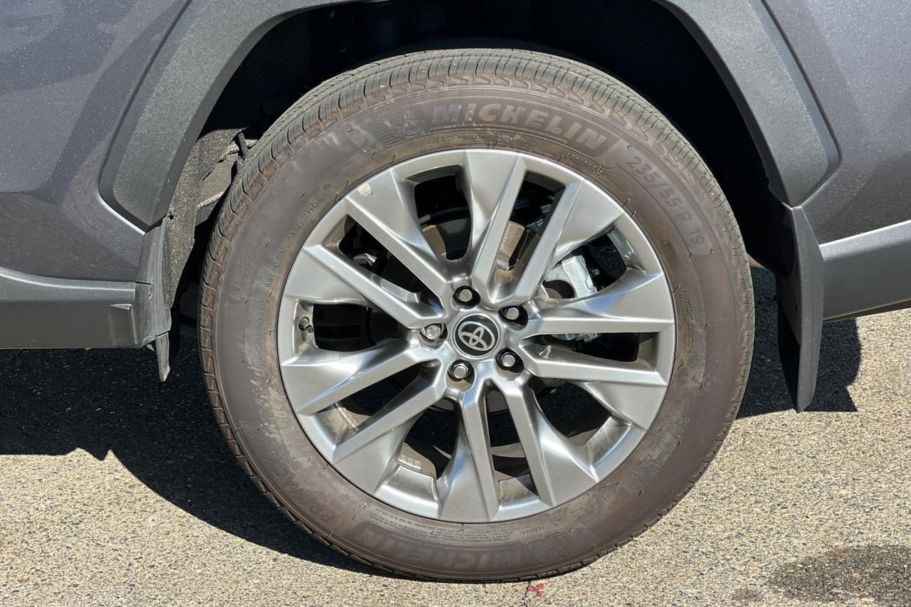 2025 Toyota RAV4 XLE Premium Roseville CA