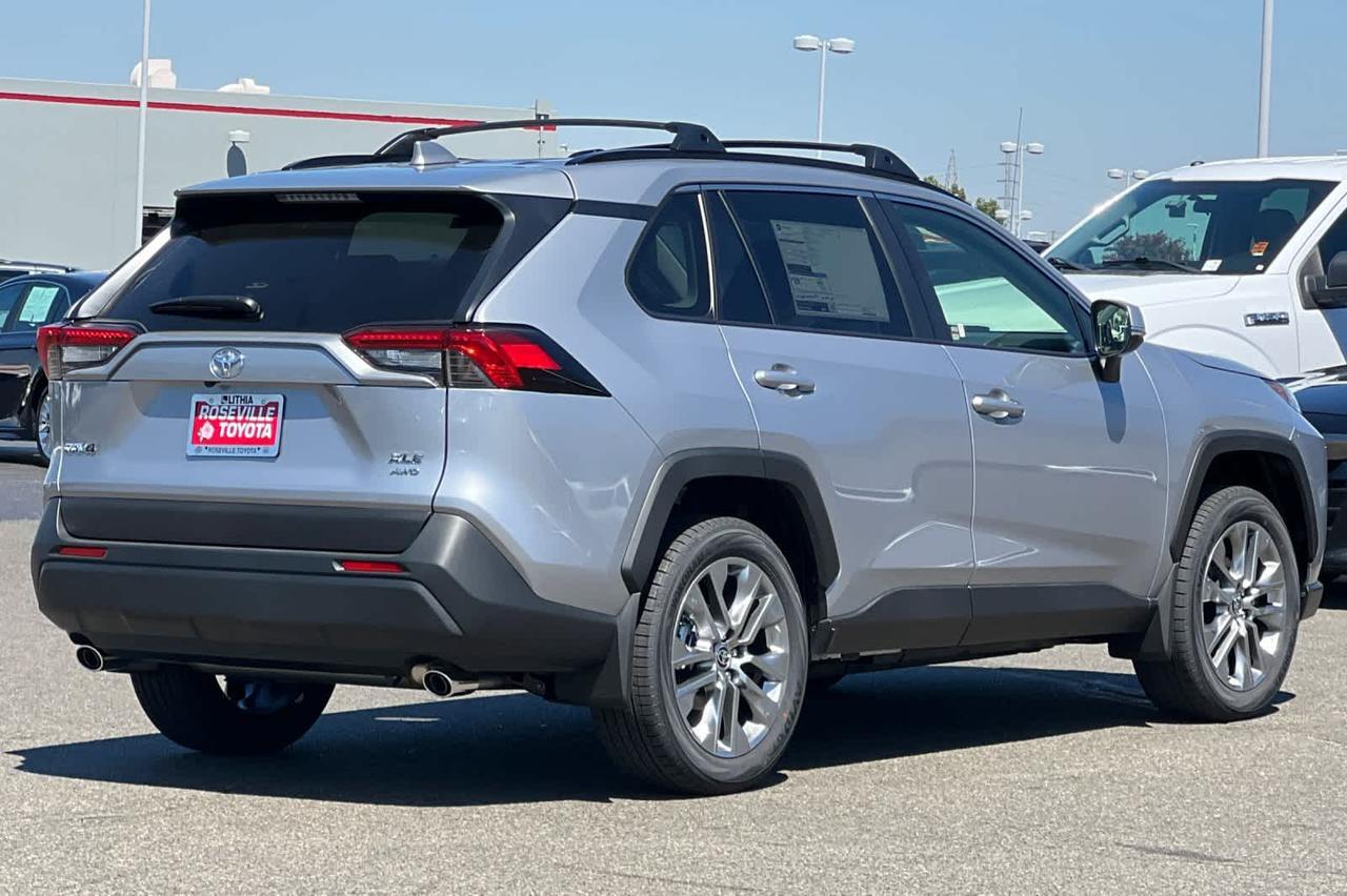 2025 Toyota RAV4 XLE Premium