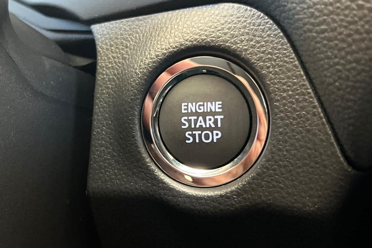 2025 Toyota RAV4 XLE Premium Roseville CA