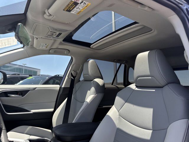 2025 Toyota RAV4 XLE Premium San Antonio TX