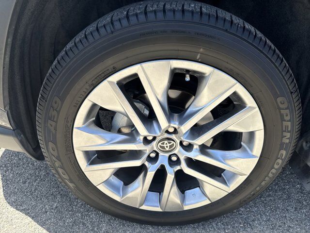 2025 Toyota RAV4 XLE Premium San Antonio TX