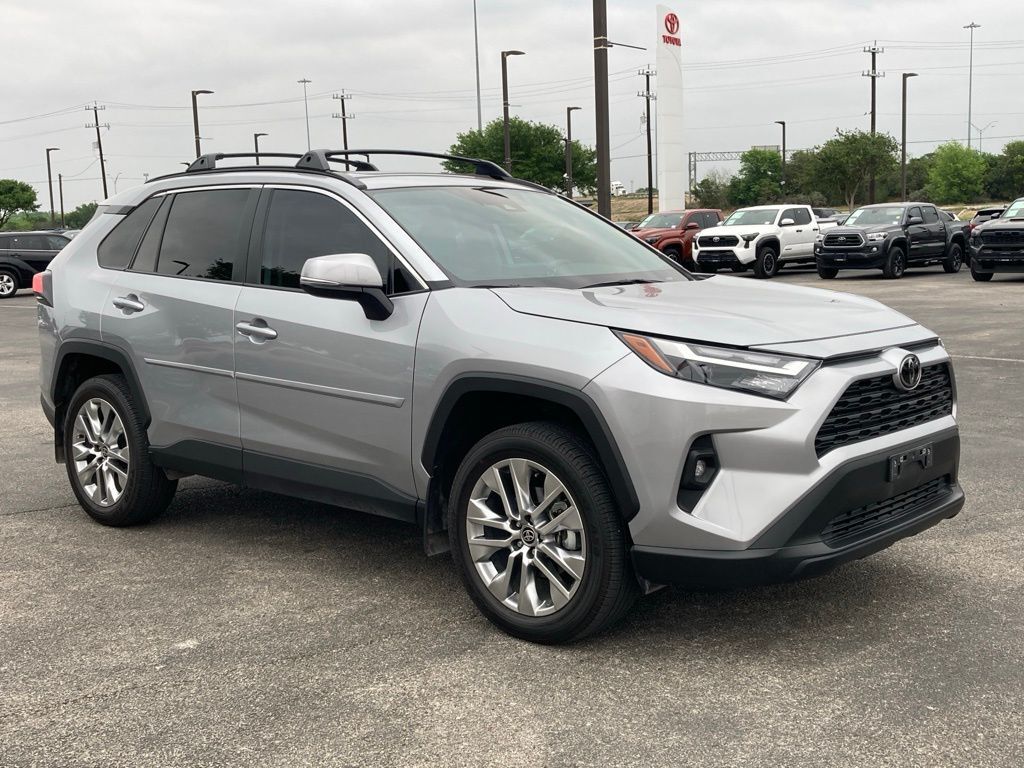 2025 Toyota RAV4 XLE Premium