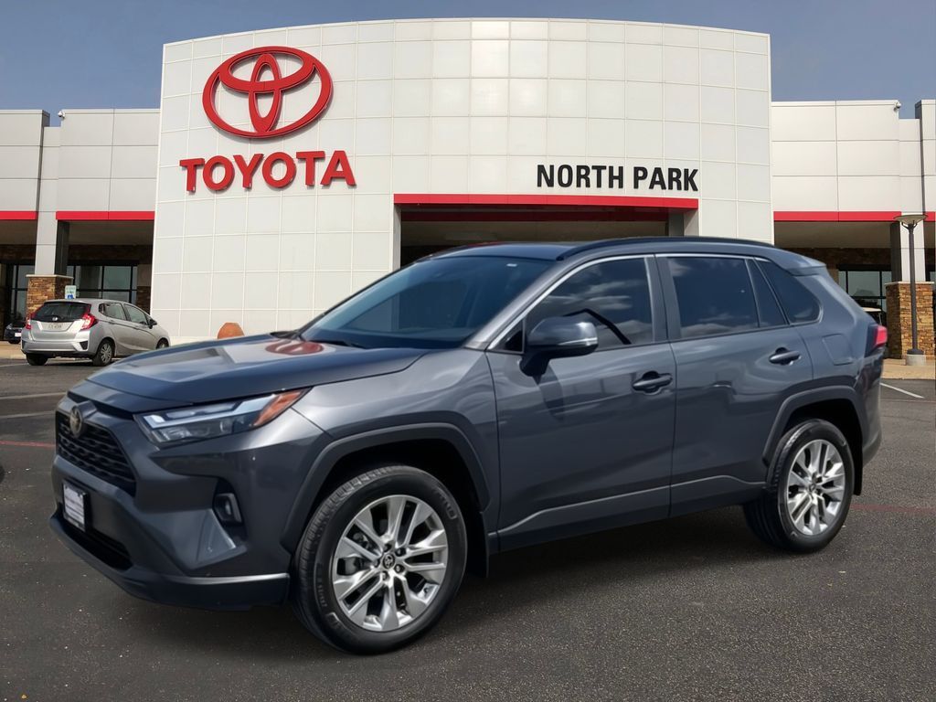 2025 Toyota RAV4 XLE Premium
