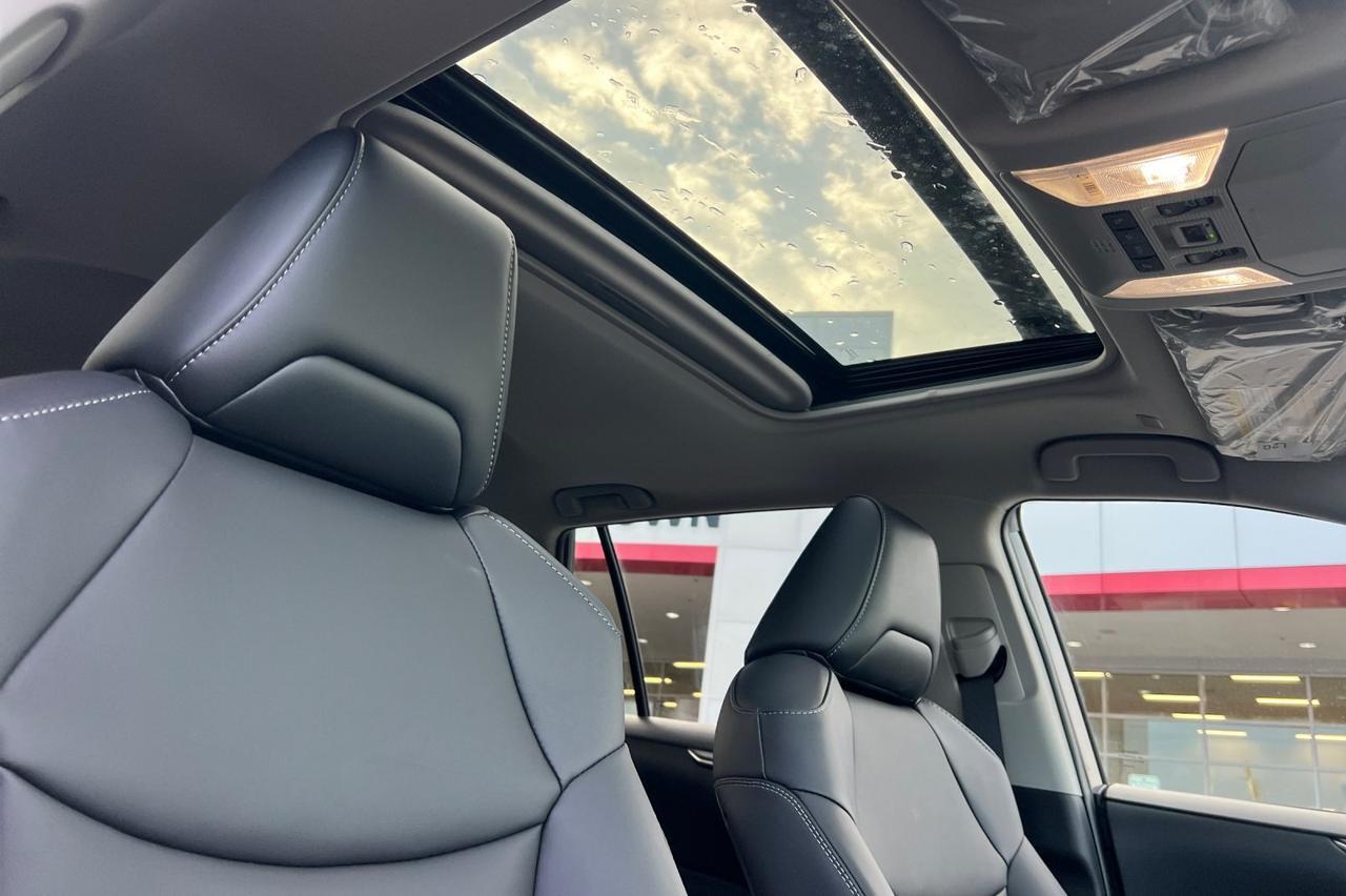 2025 Toyota RAV4 XLE Premium Ontario OR