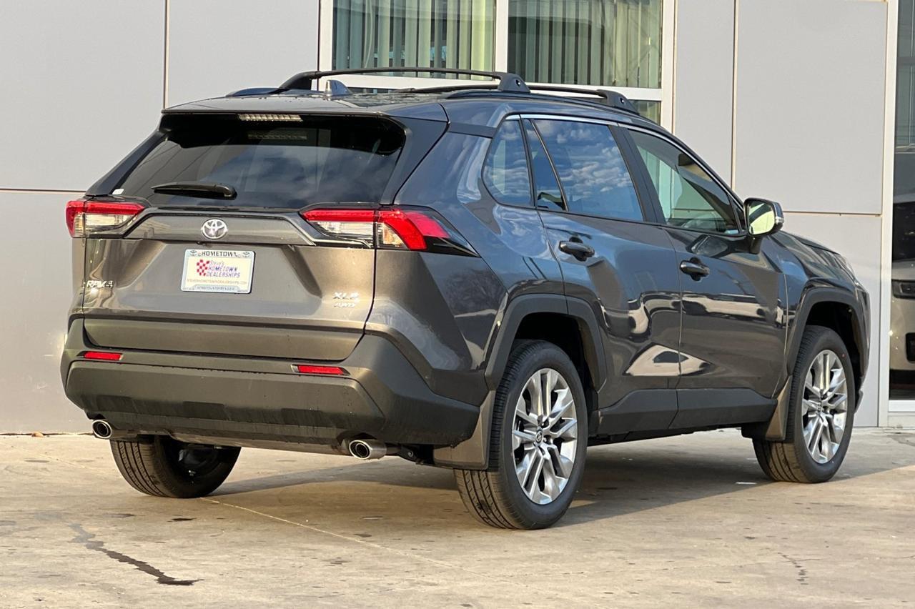 2025 Toyota RAV4 XLE Premium Ontario OR