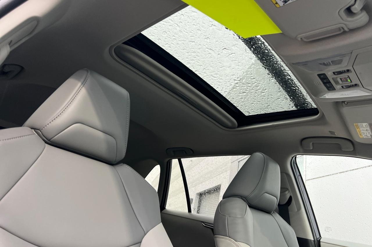 2025 Toyota RAV4 XLE Premium Ontario OR