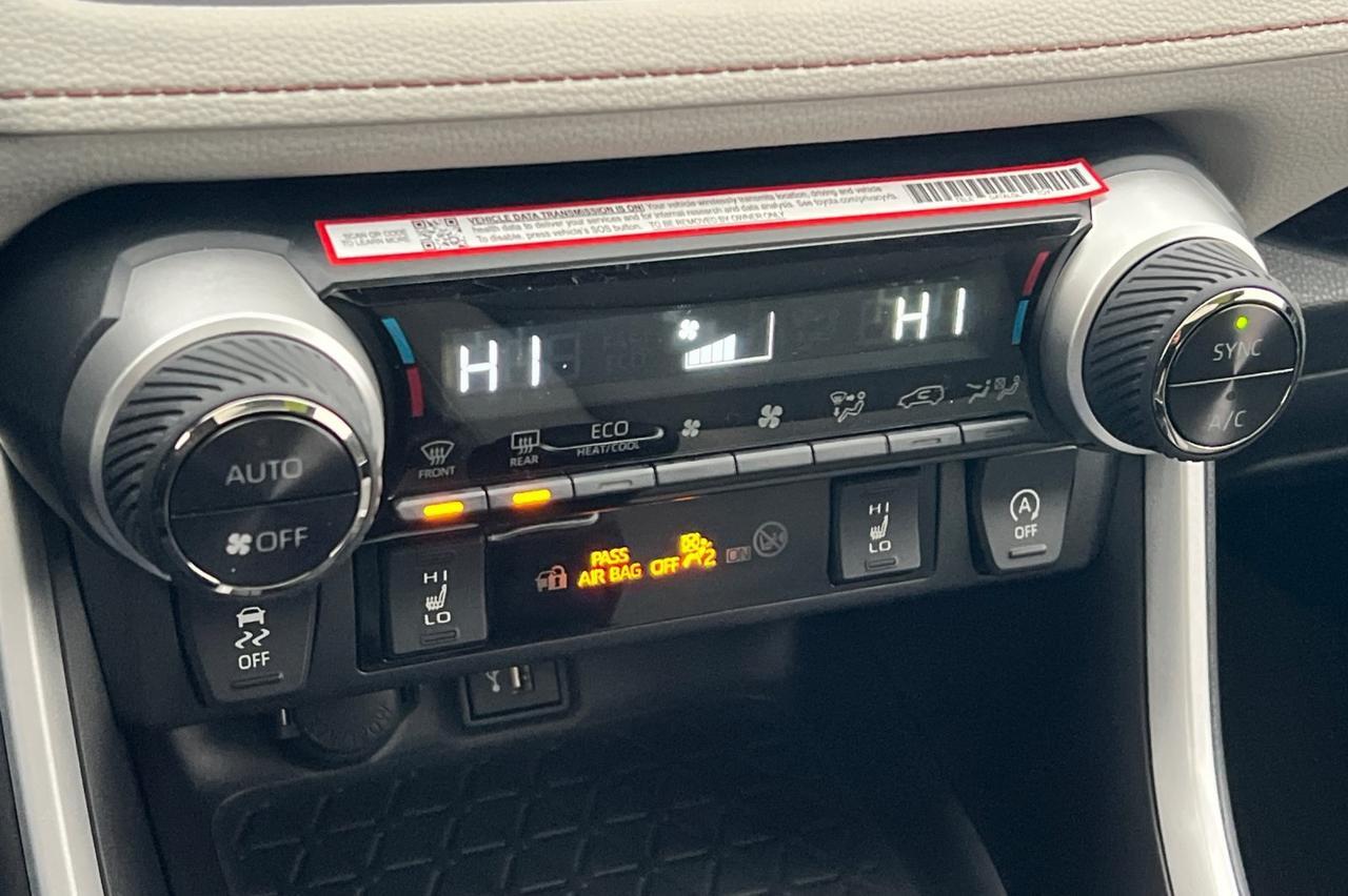 2025 Toyota RAV4 XLE Premium Ontario OR