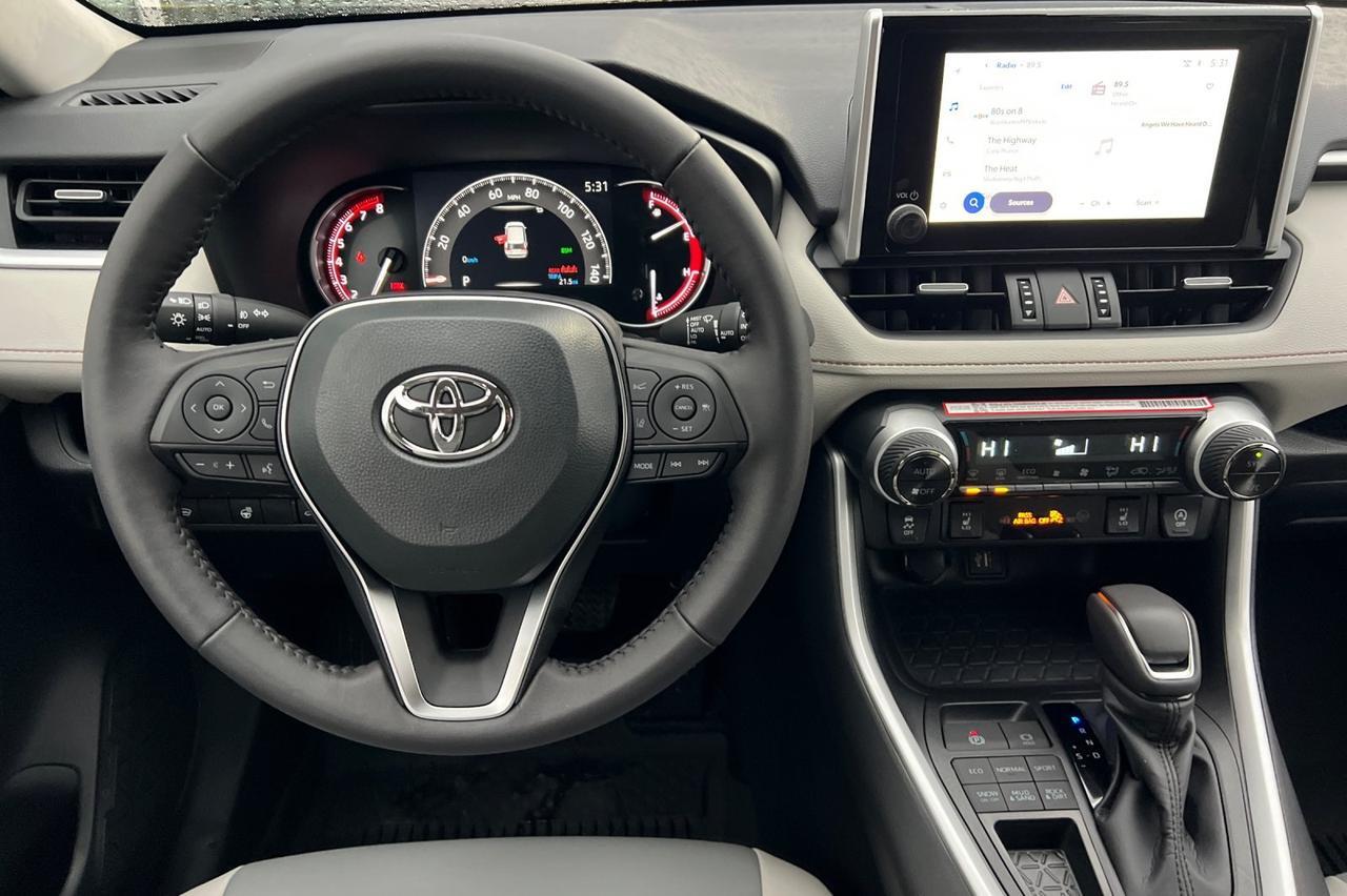 2025 Toyota RAV4 XLE Premium Ontario OR