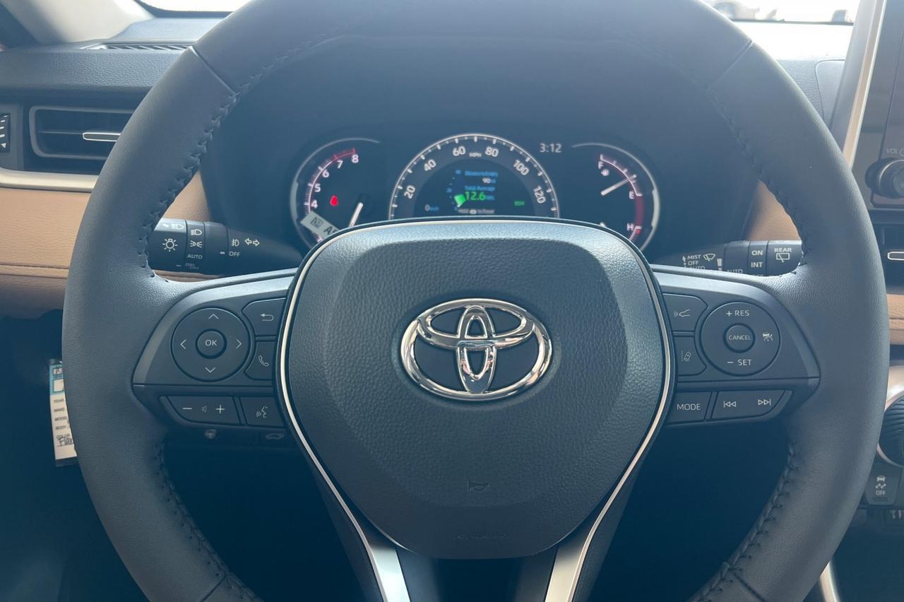 2025 Toyota RAV4 XLE Premium Ontario OR