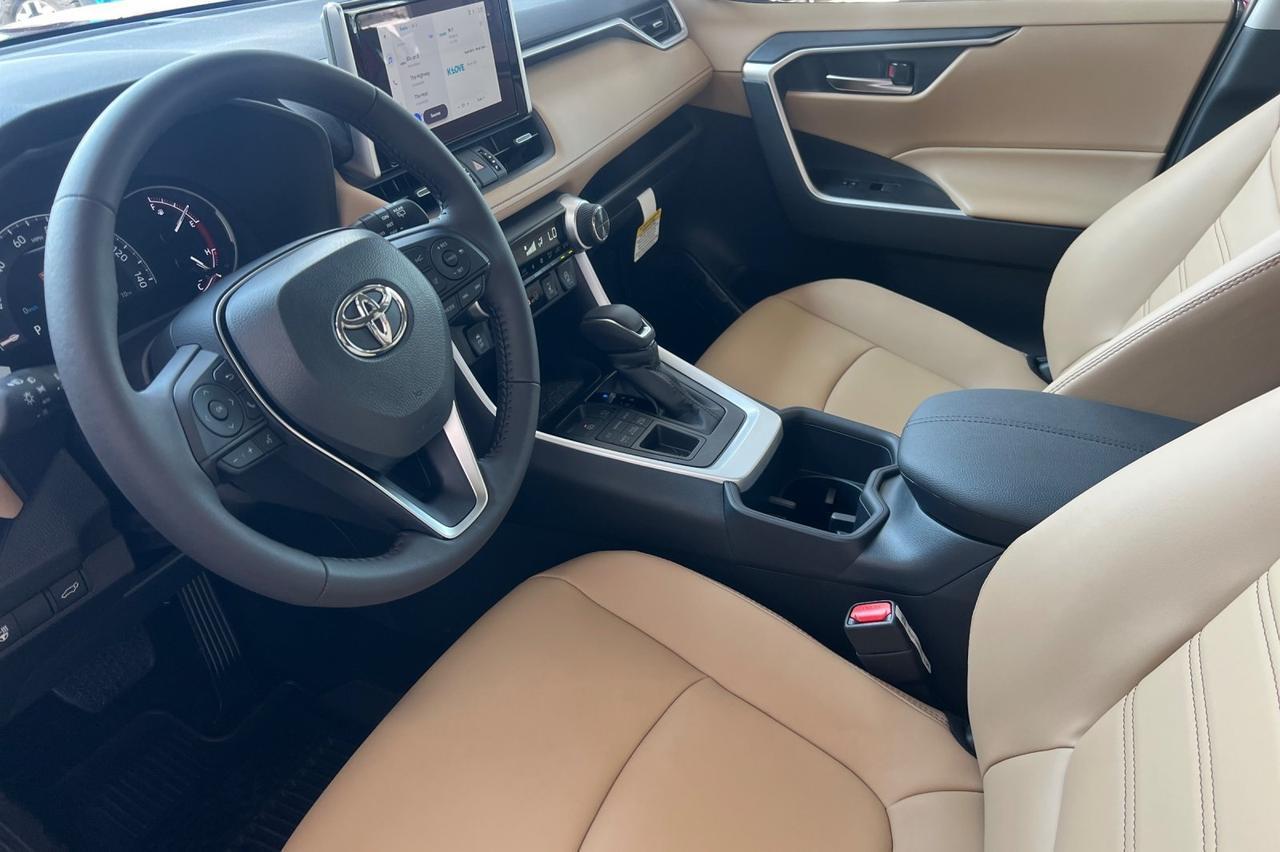 2025 Toyota RAV4 XLE Premium Ontario OR