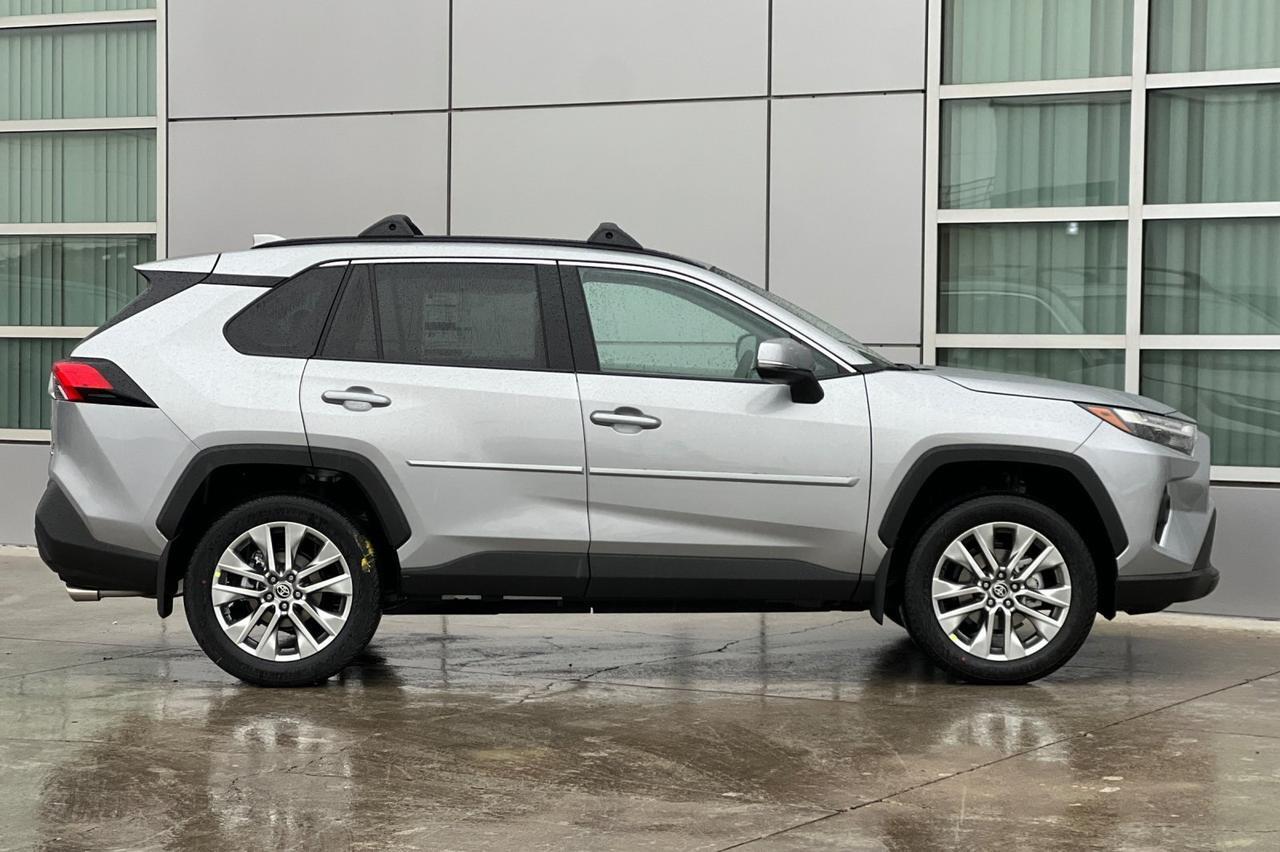 2025 Toyota RAV4 XLE Premium Ontario OR