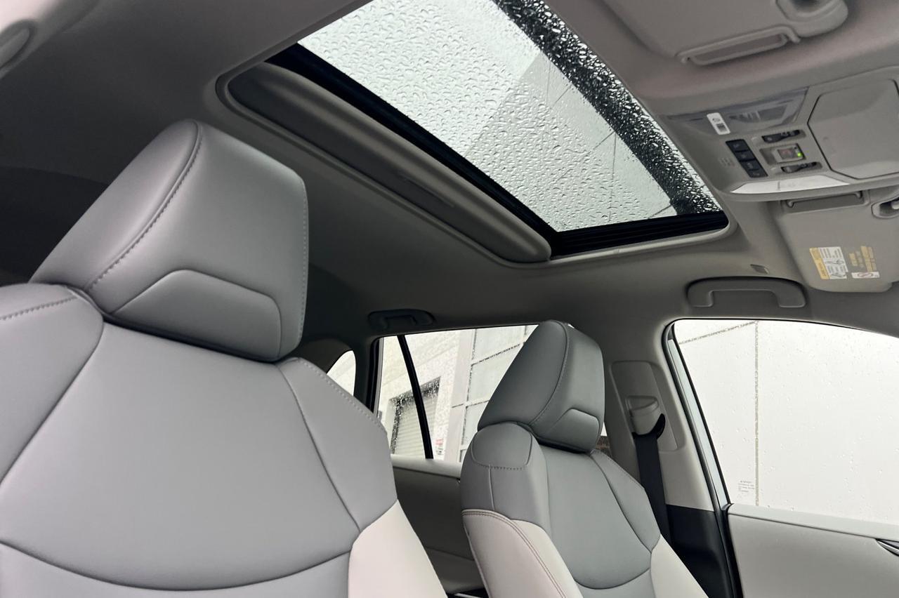 2025 Toyota RAV4 XLE Premium Ontario OR