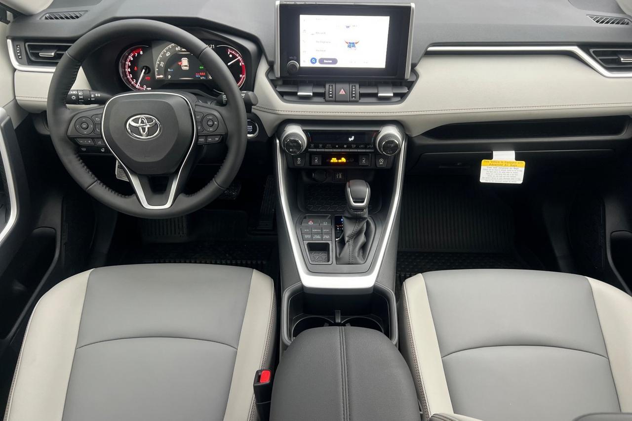 2025 Toyota RAV4 XLE Premium Ontario OR