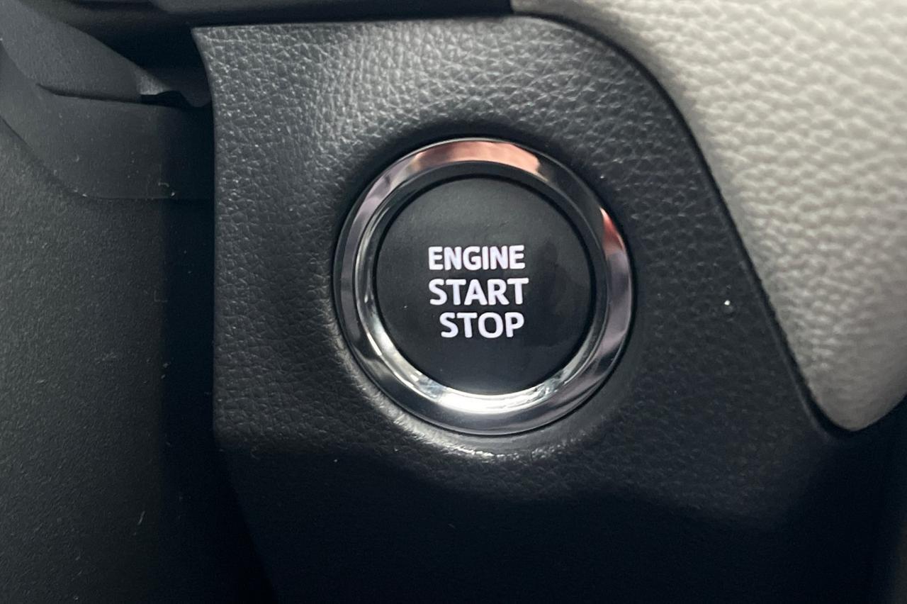 2025 Toyota RAV4 XLE Premium Ontario OR