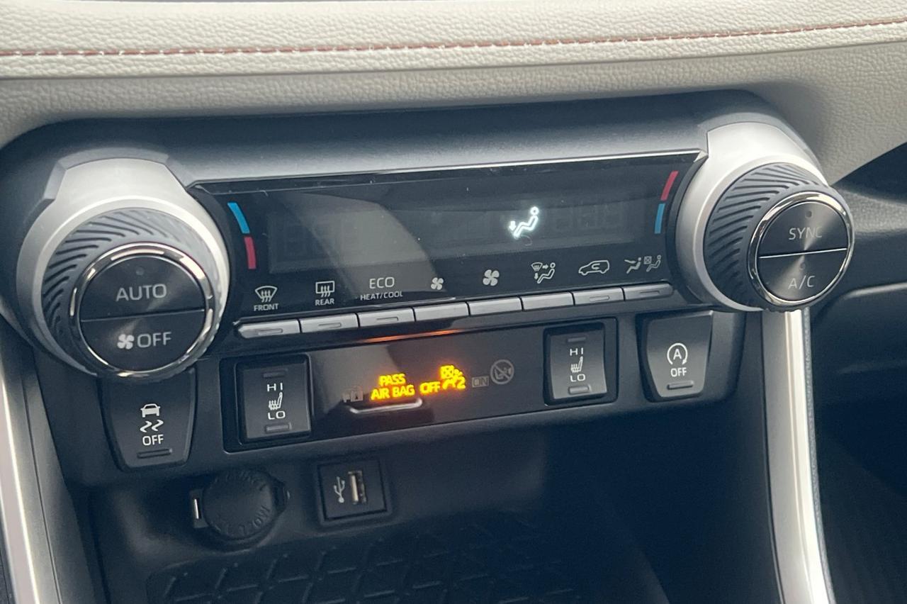 2025 Toyota RAV4 XLE Premium Ontario OR