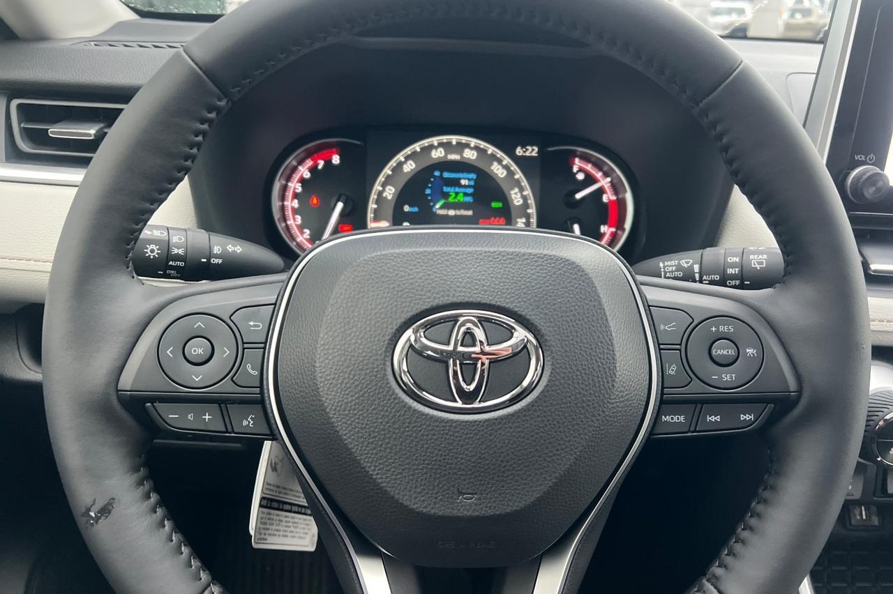 2025 Toyota RAV4 XLE Premium Ontario OR