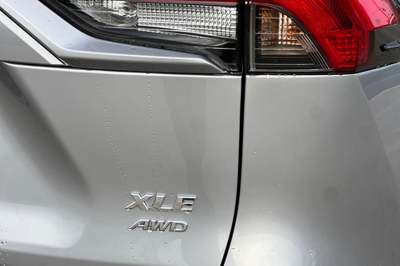2025 Toyota RAV4 XLE Premium Ontario OR