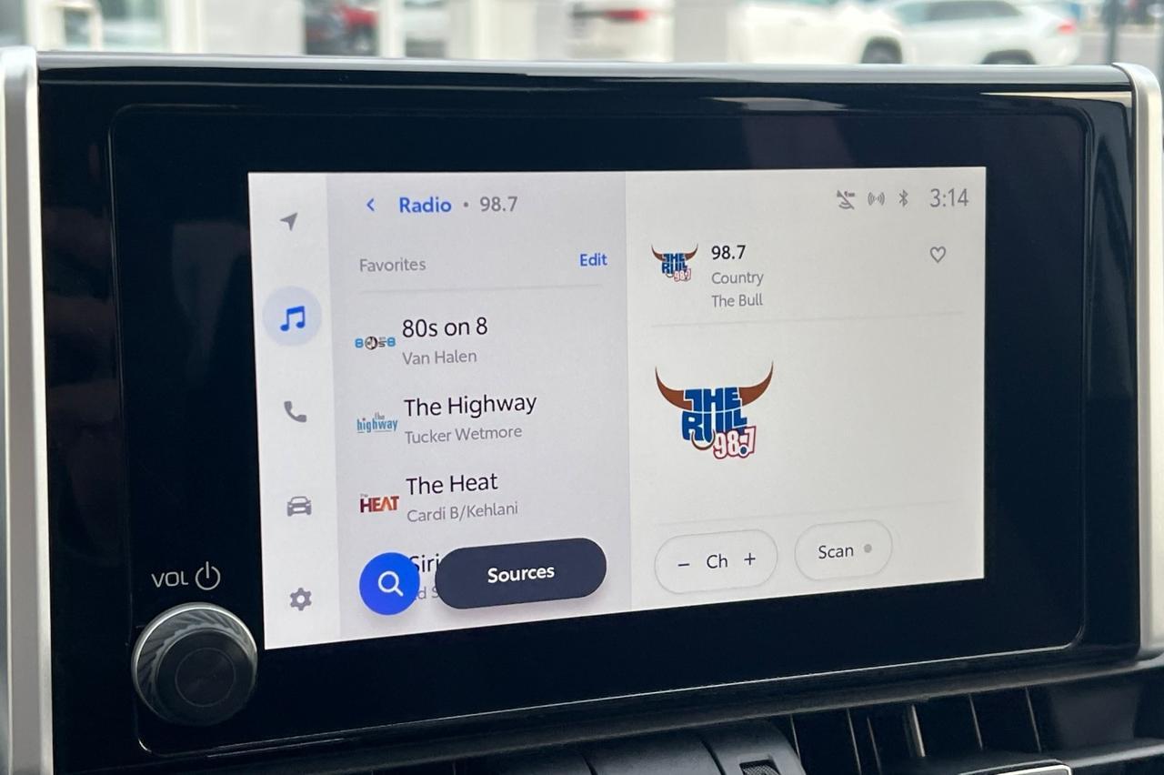 2025 Toyota RAV4 XLE Premium Ontario OR