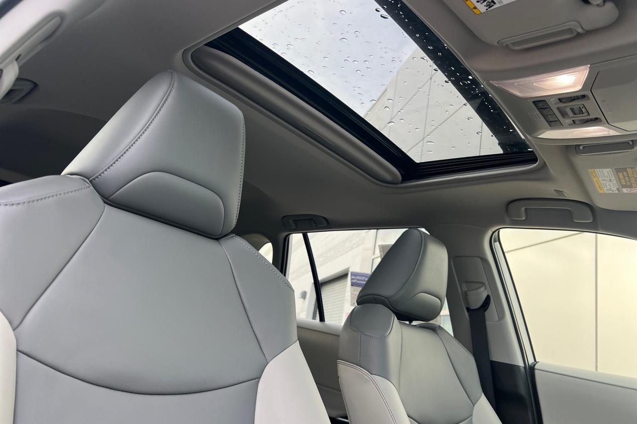 2025 Toyota RAV4 XLE Premium Ontario OR