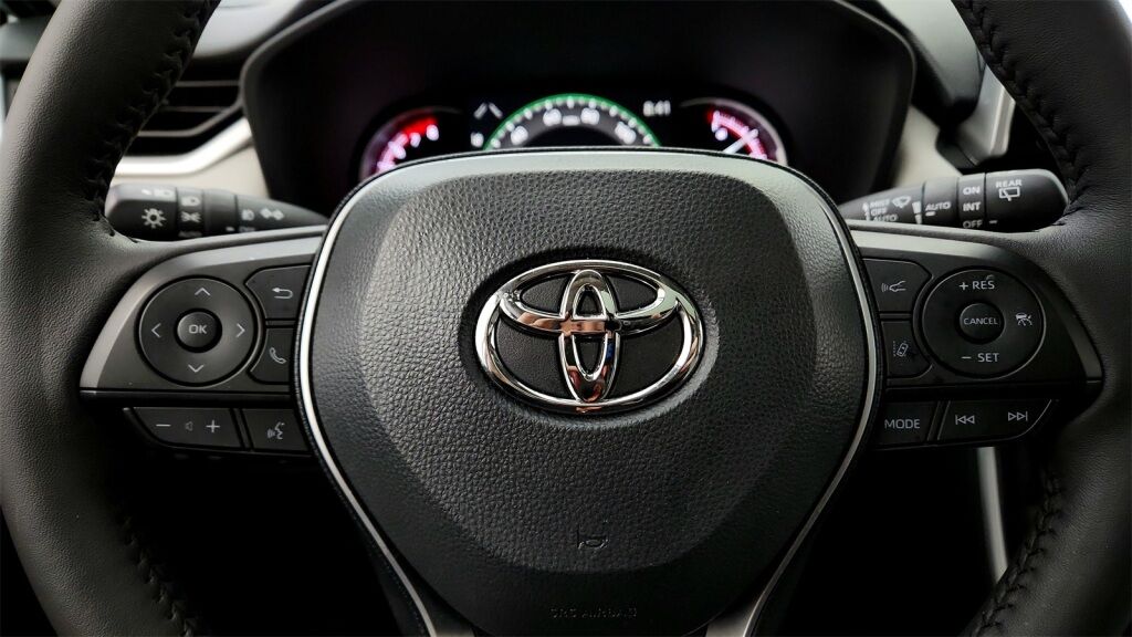 2025 Toyota RAV4 XLE Premium Laurel MD