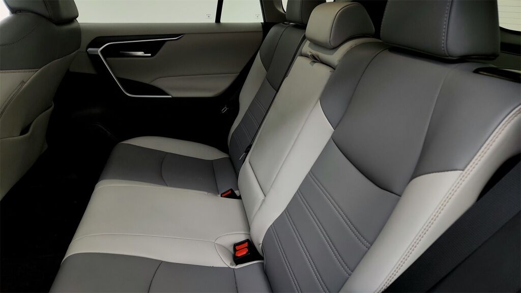 2025 Toyota RAV4 XLE Premium Laurel MD