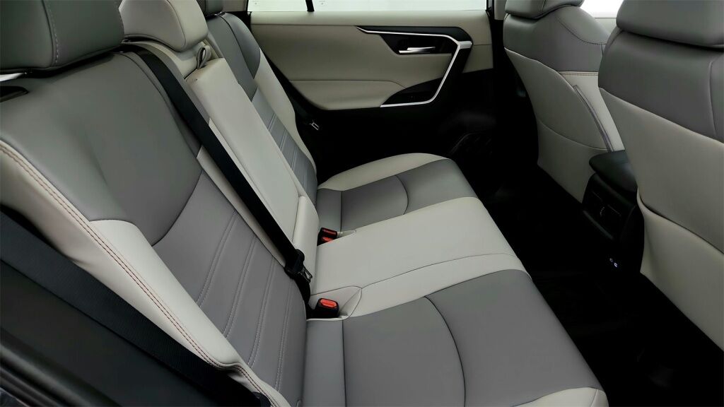 2025 Toyota RAV4 XLE Premium Laurel MD