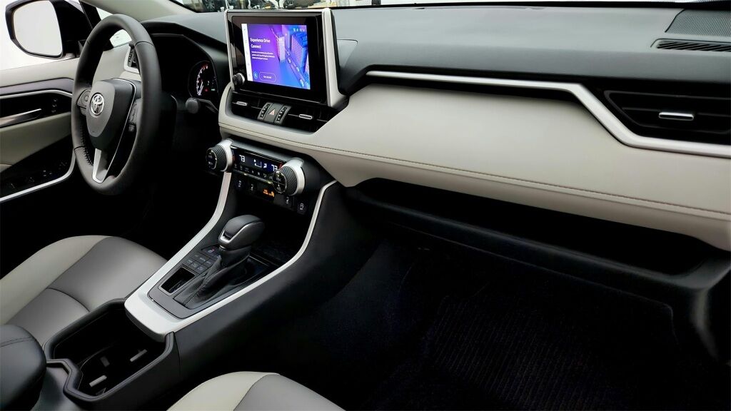 2025 Toyota RAV4 XLE Premium Laurel MD