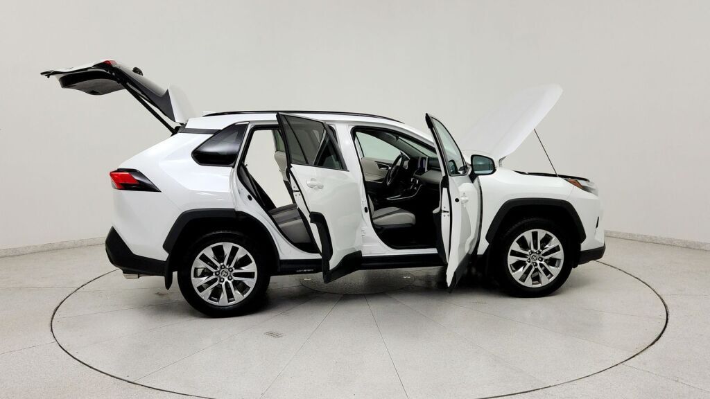 2025 Toyota RAV4 XLE Premium Laurel MD
