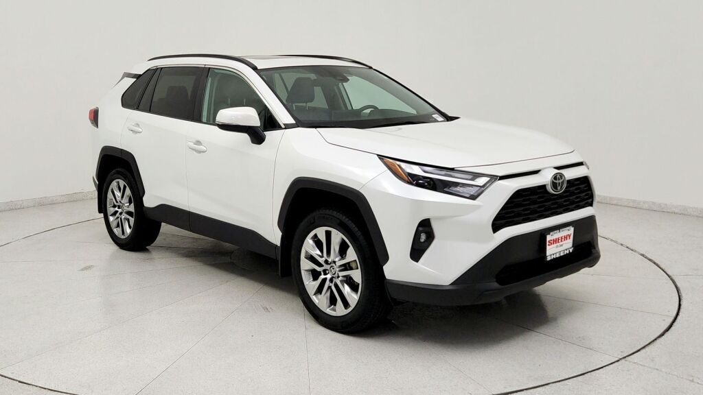 2025 Toyota RAV4 XLE Premium