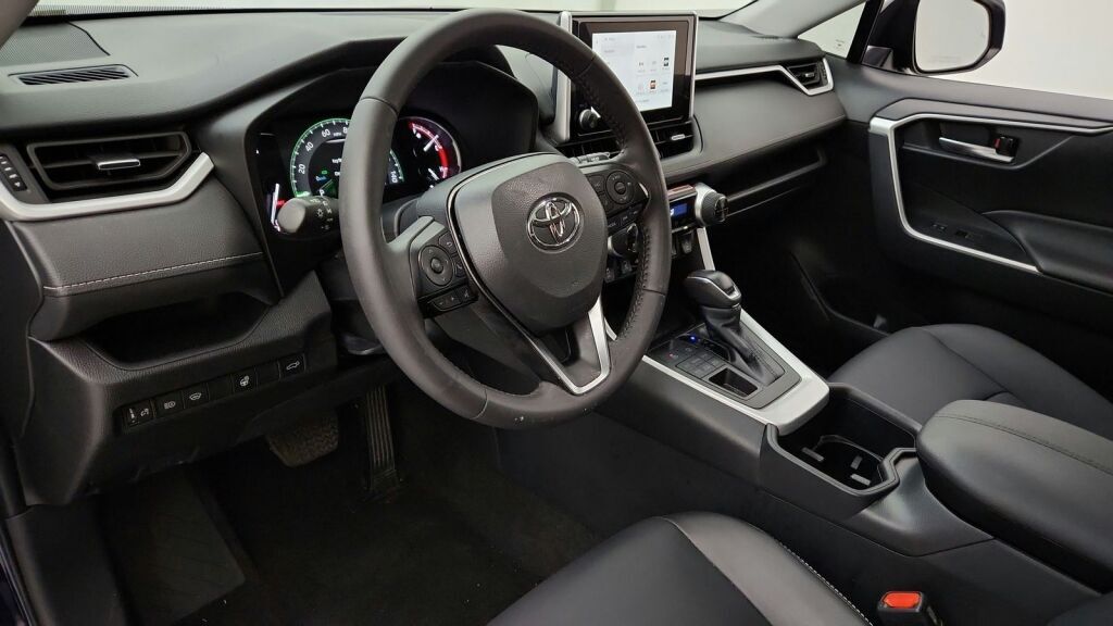 2025 Toyota RAV4 XLE Premium Laurel MD