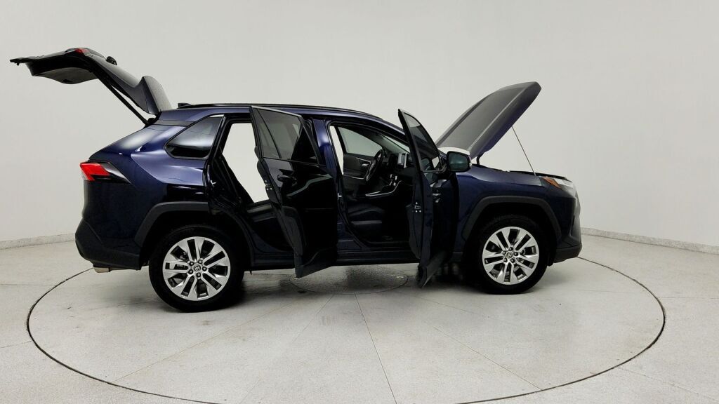 2025 Toyota RAV4 XLE Premium Laurel MD