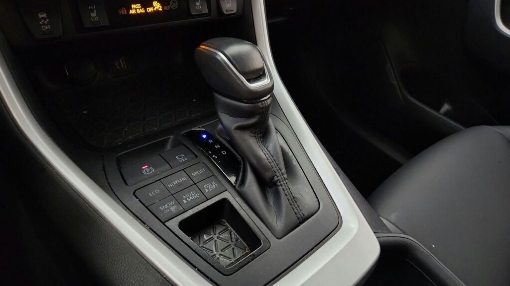 2025 Toyota RAV4 XLE Premium Laurel MD
