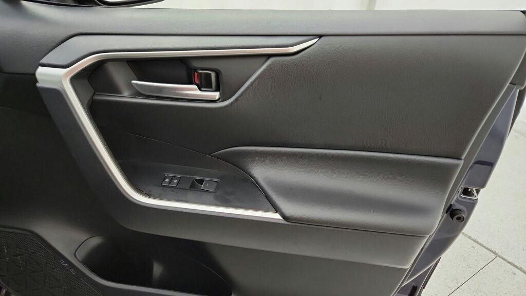 2025 Toyota RAV4 XLE Premium Laurel MD