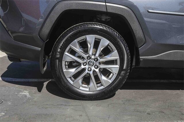 2025 Toyota RAV4 XLE Premium Glendale CA