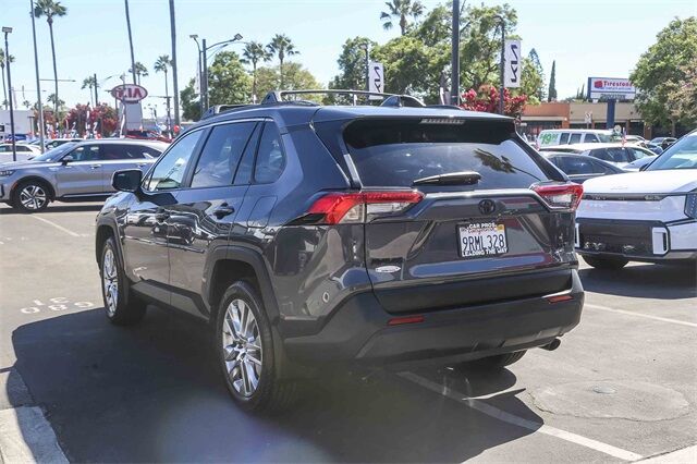 2025 Toyota RAV4 XLE Premium Glendale CA