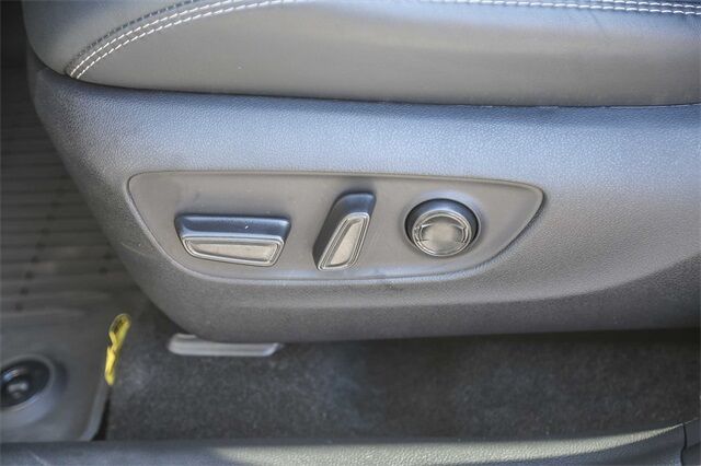 2025 Toyota RAV4 XLE Premium Glendale CA