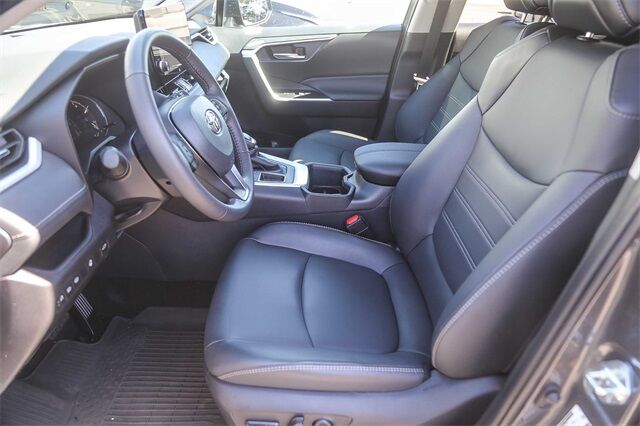 2025 Toyota RAV4 XLE Premium Glendale CA